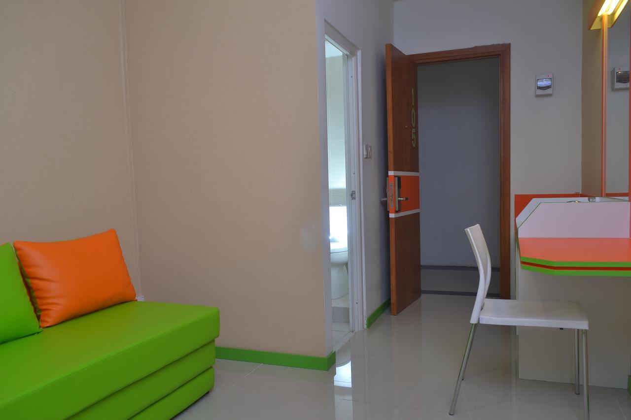 Hotel Titanium Express Homtel Jakarta Exterior foto